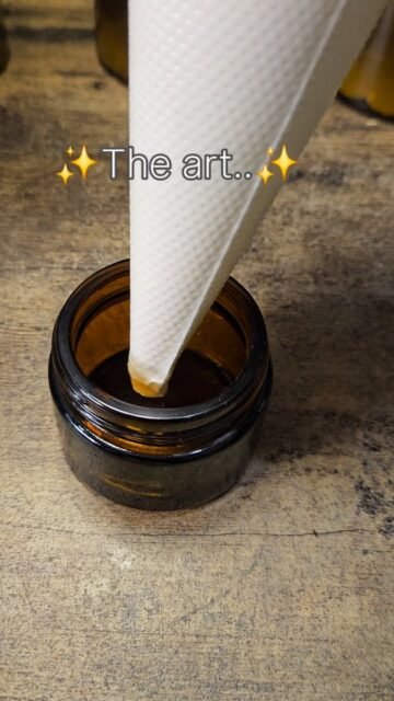 The artist, the art and the result! A perfect 3-in-1!

#soleilraskincare #naturalskincareantiaging #whippedbodybutters