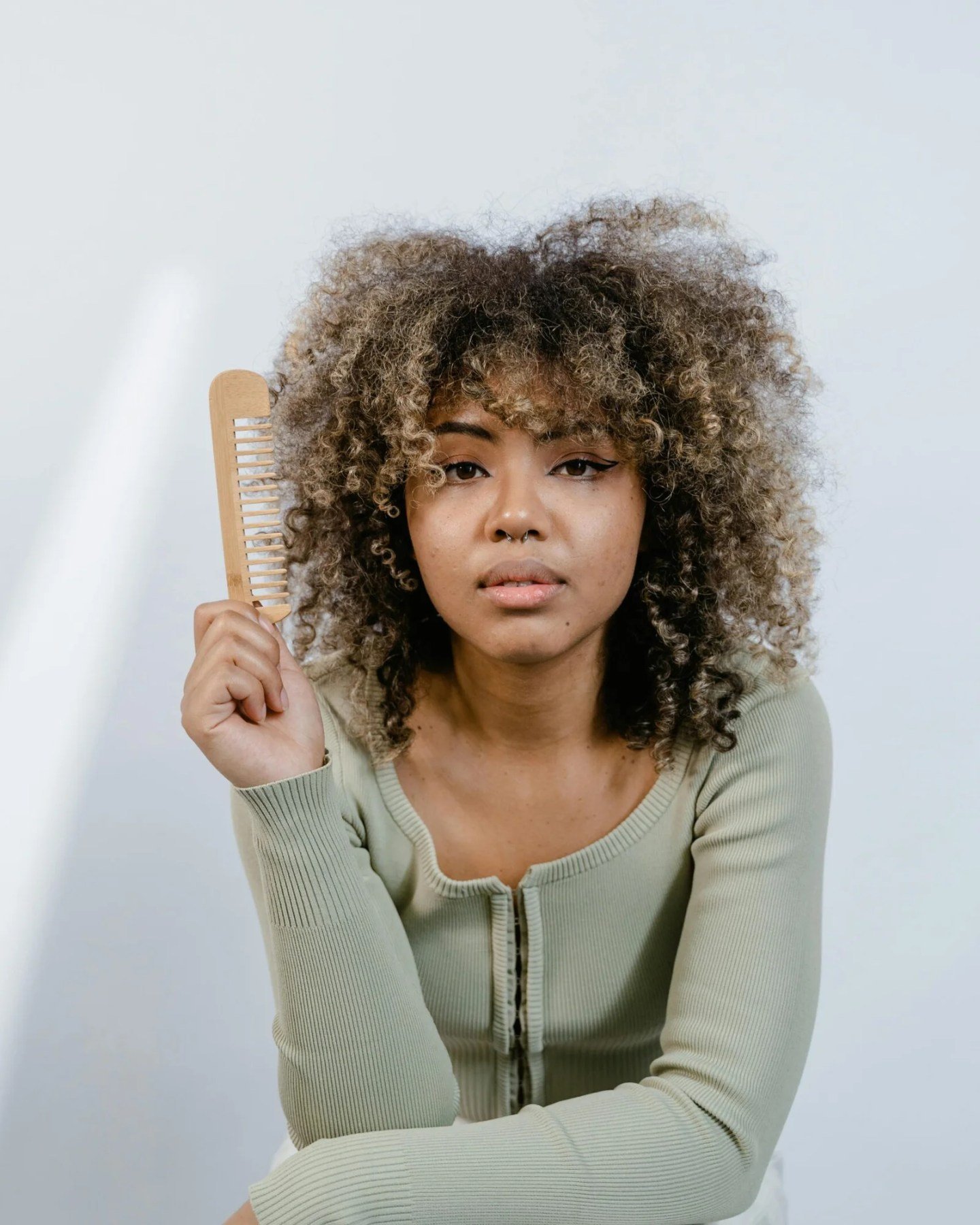 "Have you ever considered using a body butter as part of your haircare ritual?"

https://soleilra.com/ultimate-guide-body-butter-for-hair-beauty-secret/